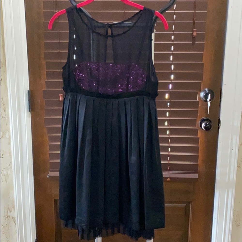 Baby doll fun black dress